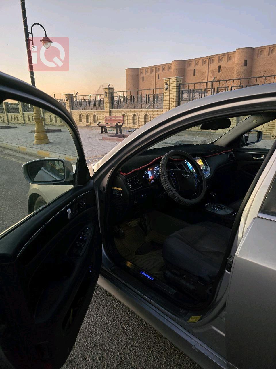 هيونداي جنسس